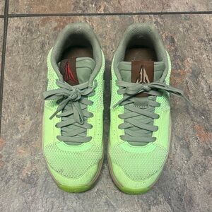 Nike Kids Sneakers in Green and Gray